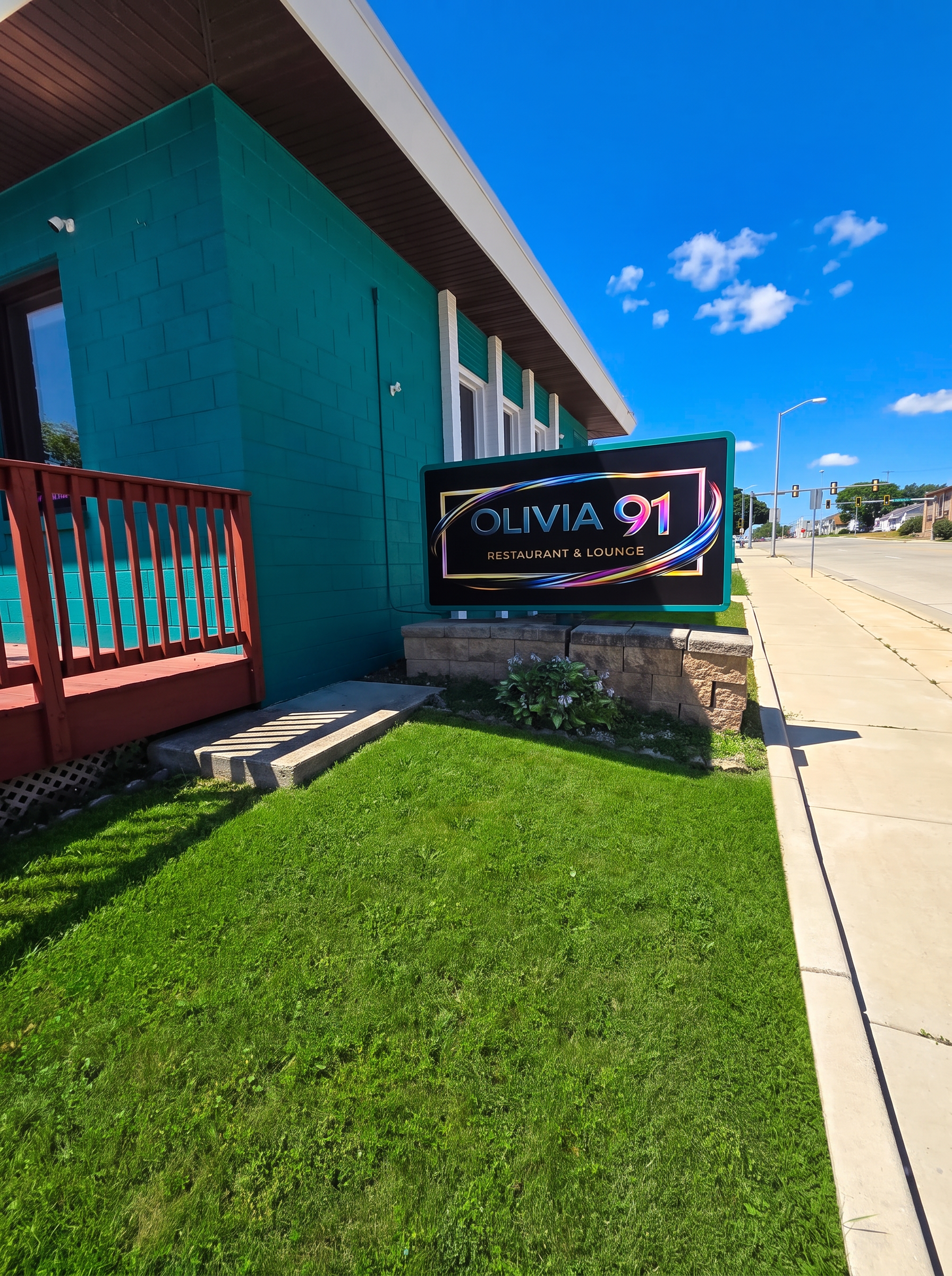 Olivia 91 building exterior on West Lincoln Avenue in West Allis, Wisconsin
